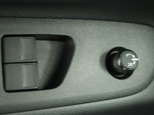 Toyota Aygo X - 1.0 VVT-i MT Play