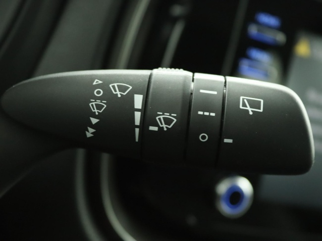 Toyota Aygo X - 1.0 VVT-i MT Play