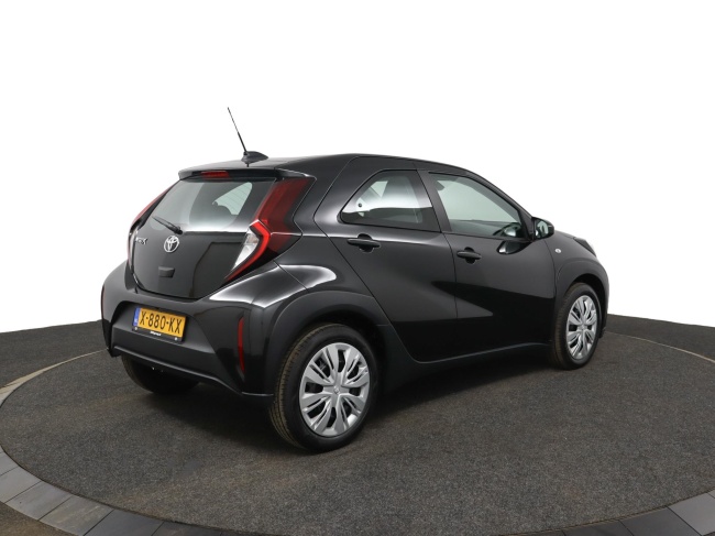 Toyota Aygo X - 1.0 VVT-i MT Play