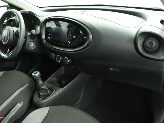 Toyota Aygo X - 1.0 VVT-i MT Play