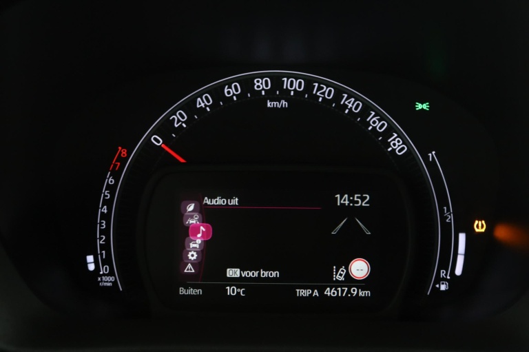 Toyota Aygo X - 1.0 VVT-i MT Play 44