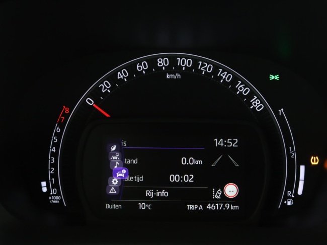 Toyota Aygo X - 1.0 VVT-i MT Play