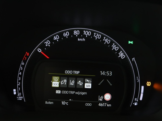 Toyota Aygo X - 1.0 VVT-i MT Play