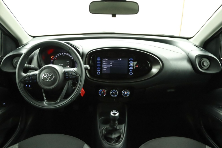 Toyota Aygo X - 1.0 VVT-i MT Play 58