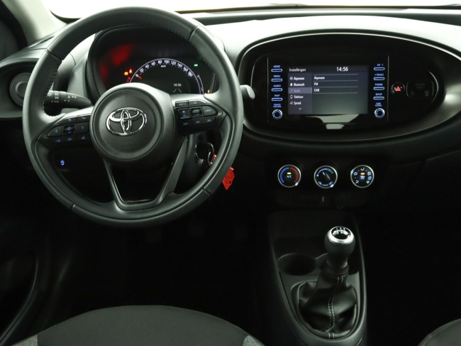 Toyota Aygo X - 1.0 VVT-i MT Play