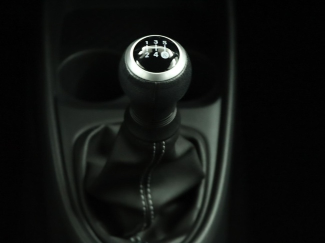 Toyota Aygo X - 1.0 VVT-i MT Play