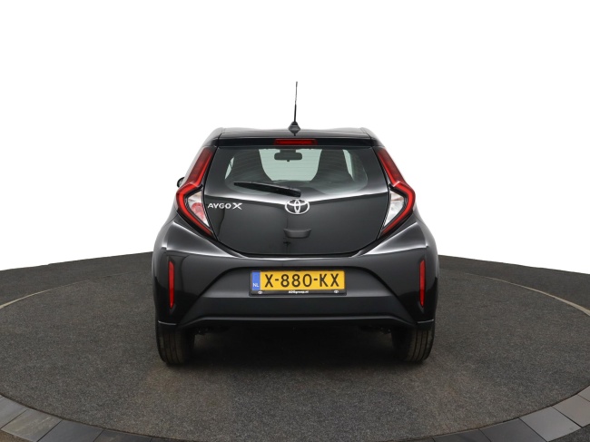 Toyota Aygo X - 1.0 VVT-i MT Play