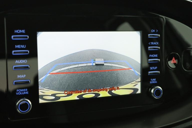 Toyota Aygo X - 1.0 VVT-i MT Play 9