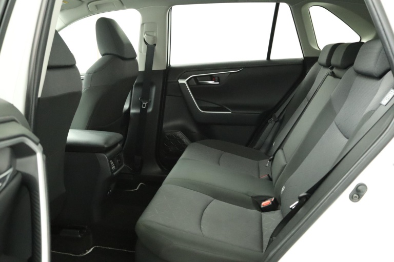 Toyota RAV4 - 2.5 Hybrid Dynamic 18