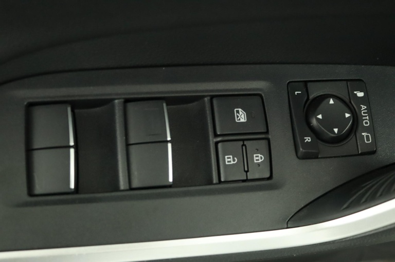 Toyota RAV4 - 2.5 Hybrid Dynamic 28