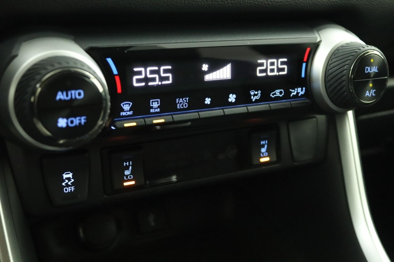 Toyota RAV4 - 2.5 Hybrid Dynamic 7