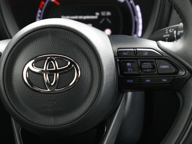 Toyota Aygo X - 1.0 VVT-i S-CVT first