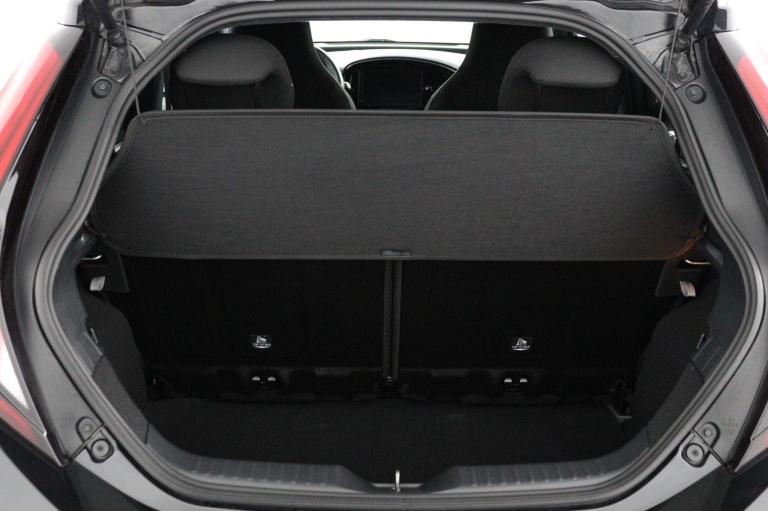 Toyota Aygo X - 1.0 VVT-i S-CVT first 23