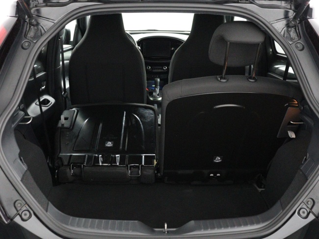 Toyota Aygo X - 1.0 VVT-i S-CVT first