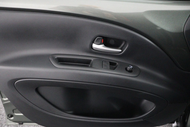 Toyota Aygo X - 1.0 VVT-i S-CVT first 29