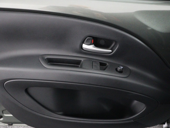 Toyota Aygo X - 1.0 VVT-i S-CVT first