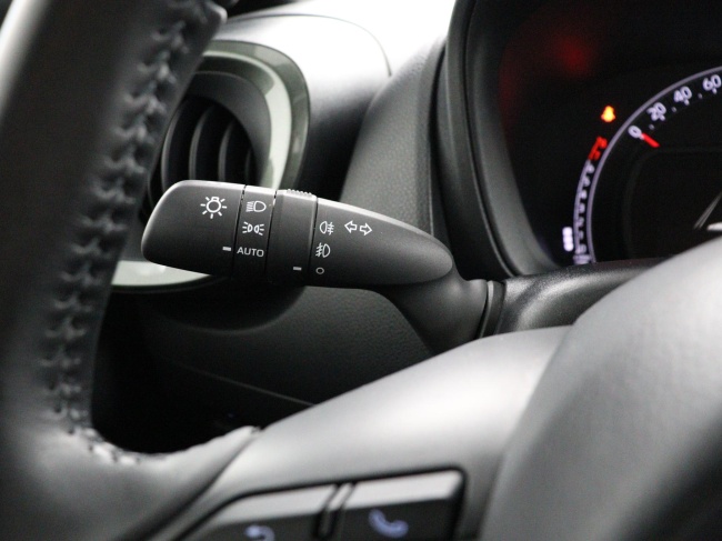 Toyota Aygo X - 1.0 VVT-i S-CVT first