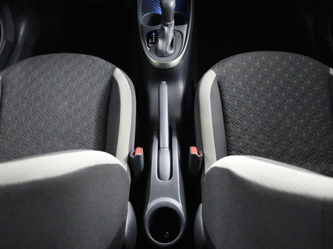 Toyota Aygo X - 1.0 VVT-i S-CVT first