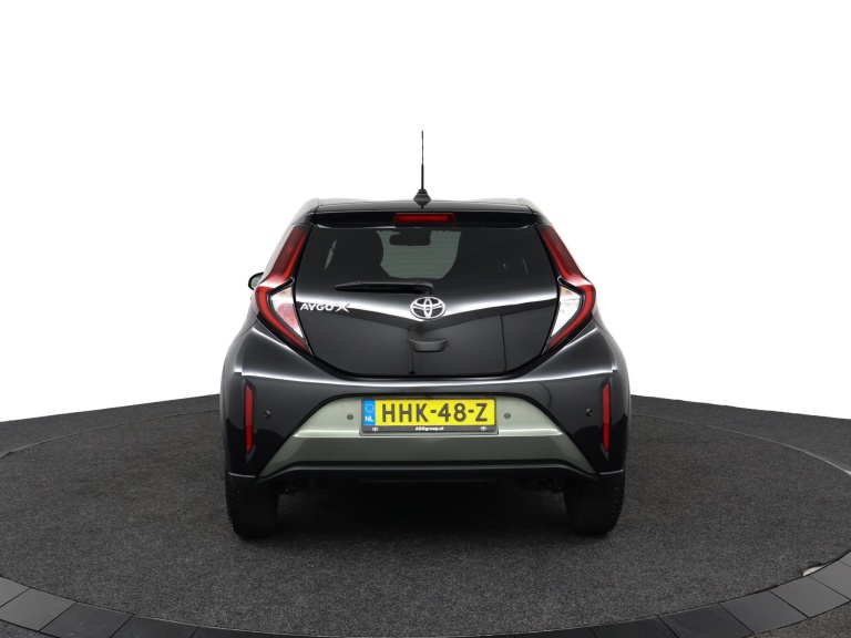 Toyota Aygo X - 1.0 VVT-i S-CVT first 64