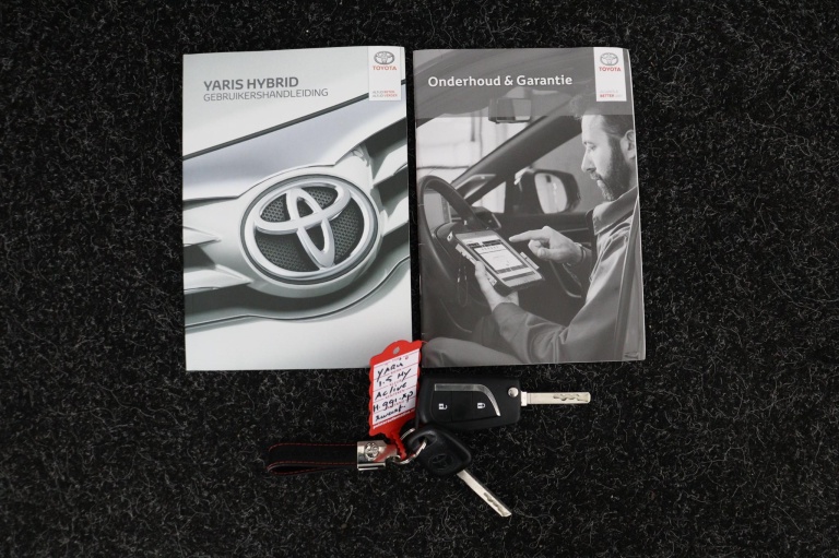 Toyota Yaris - 1.5 Hybrid Active 11