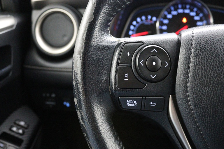 Toyota RAV4 - 2.0 Dynamic Limited 4WD 19