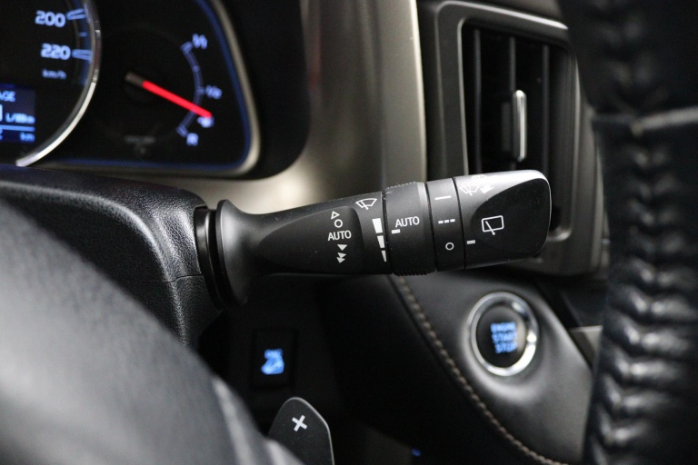 Toyota RAV4 - 2.0 Dynamic Limited 4WD 32