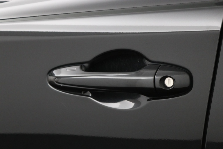 Toyota RAV4 - 2.0 Dynamic Limited 4WD 37