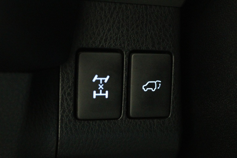 Toyota RAV4 - 2.0 Dynamic Limited 4WD 39