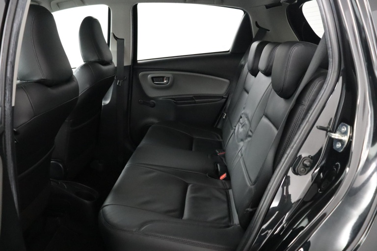 Toyota Yaris - 1.5 Hybrid Dynamic 18