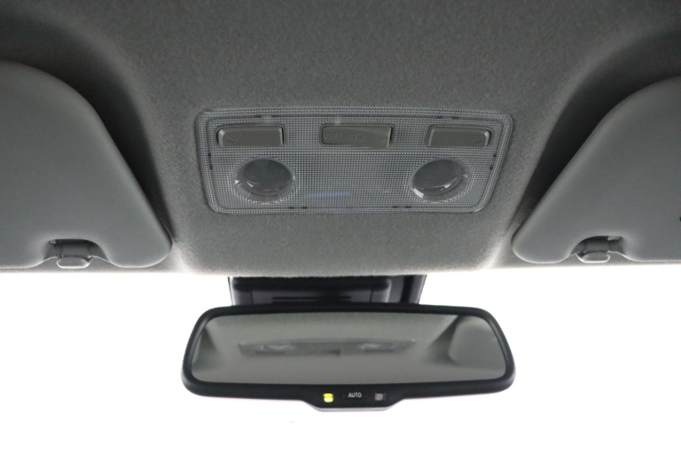 Toyota Yaris - 1.5 Hybrid Dynamic 33