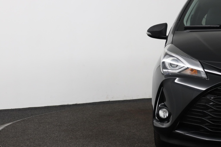 Toyota Yaris - 1.5 Hybrid Dynamic 35