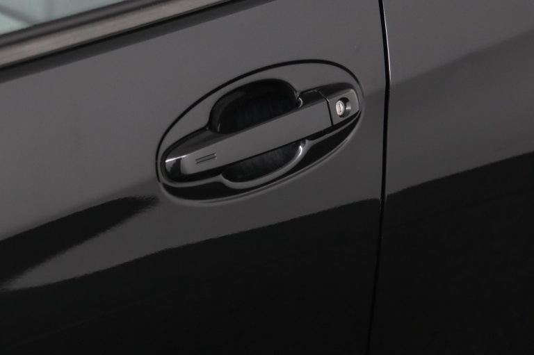 Toyota Yaris - 1.5 Hybrid Dynamic 38