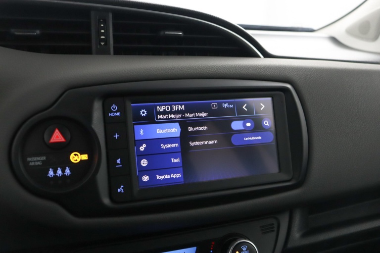 Toyota Yaris - 1.5 Hybrid Dynamic 44