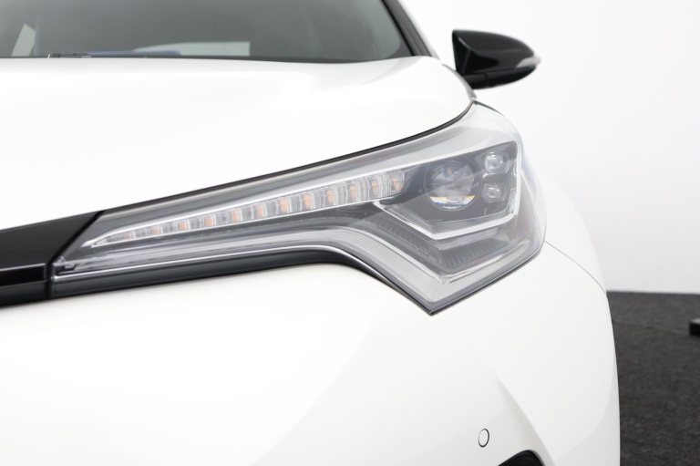 Toyota C-HR - 1.8 Hybrid Bi-Tone Li 37
