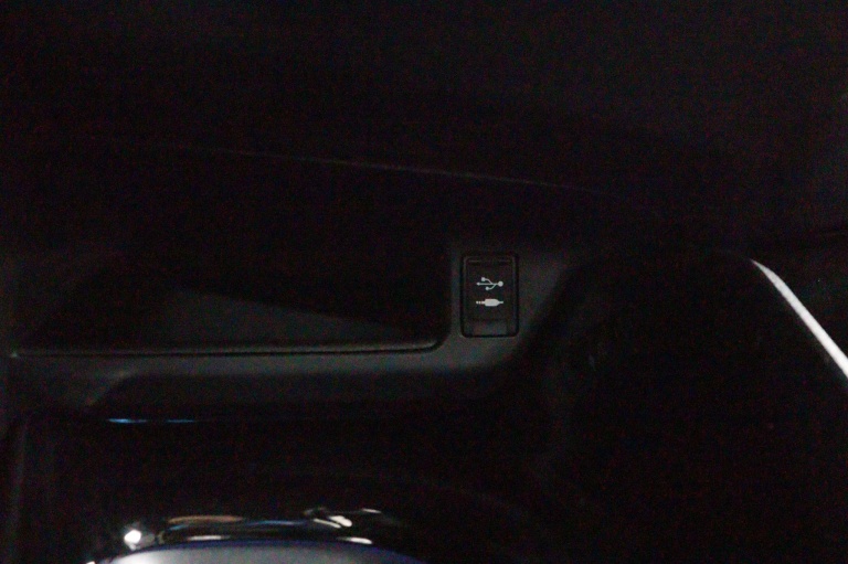 Toyota C-HR - 1.8 Hybrid Bi-Tone Li 68