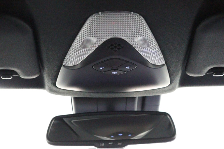 Toyota C-HR - 1.8 Hybrid Bi-Tone Li 69