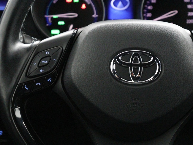 Toyota C-HR - 1.8 Hybrid Bi-Tone