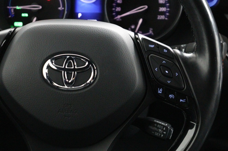 Toyota C-HR - 1.8 Hybrid Bi-Tone 19