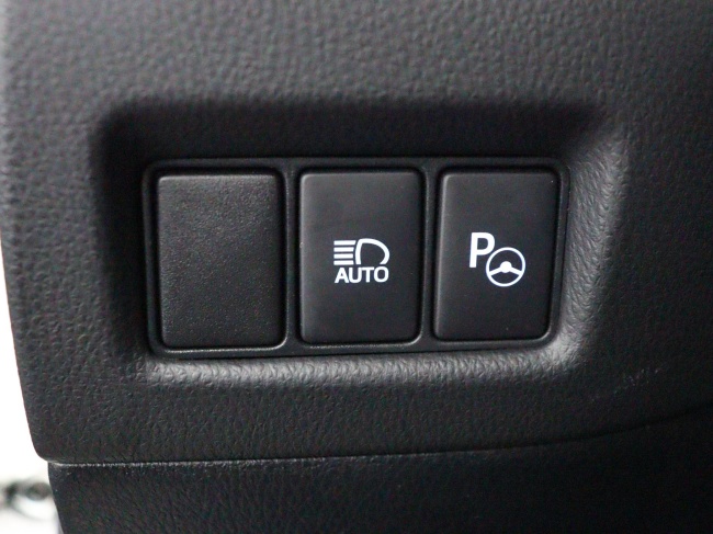 Toyota C-HR - 1.8 Hybrid Bi-Tone