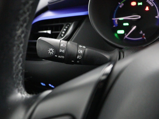 Toyota C-HR - 1.8 Hybrid Bi-Tone