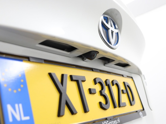 Toyota C-HR - 1.8 Hybrid Bi-Tone