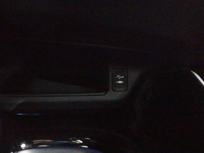 Toyota C-HR - 1.8 Hybrid Bi-Tone