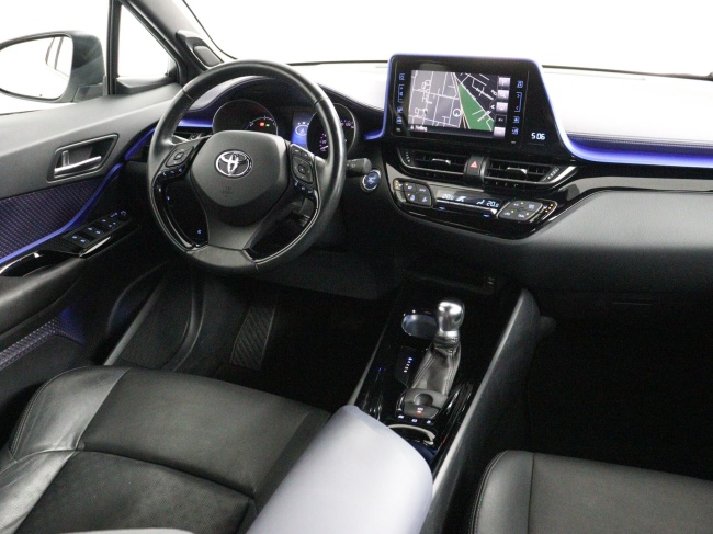 Toyota C-HR - 1.8 Hybrid Bi-Tone