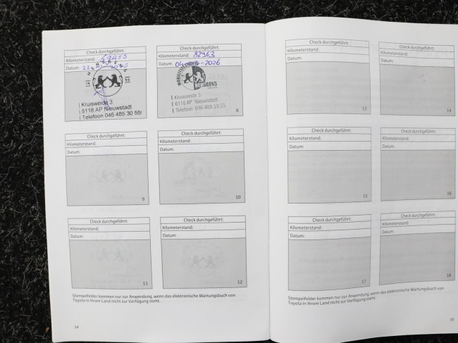 Toyota C-HR - 1.8 Hybrid Bi-Tone