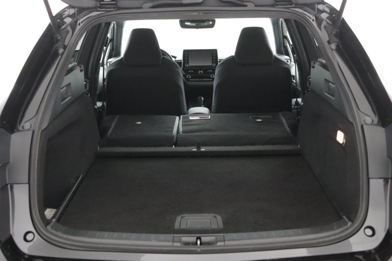 Toyota Corolla Touring Sports - 2.0 Hybrid Dynamic 26