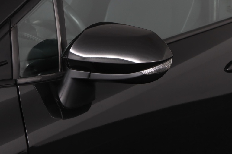 Toyota Corolla Touring Sports - 2.0 Hybrid Dynamic 35