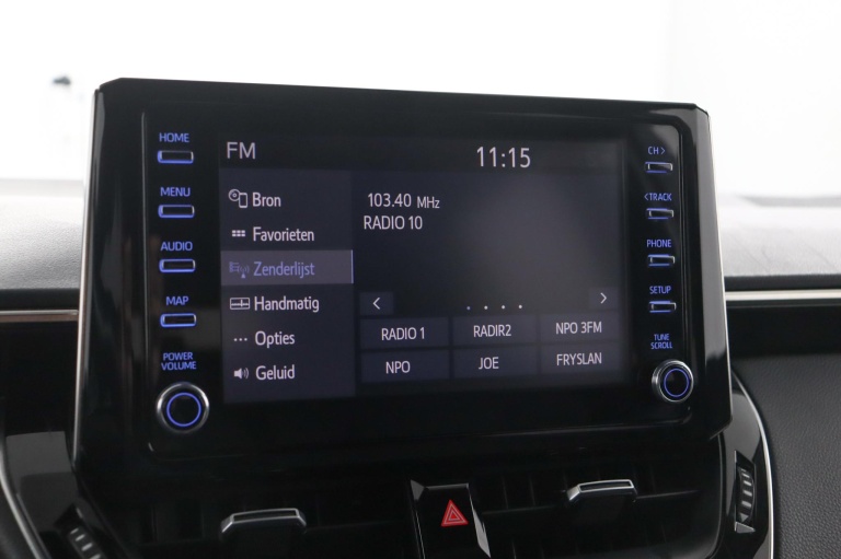 Toyota Corolla Touring Sports - 2.0 Hybrid Dynamic 8