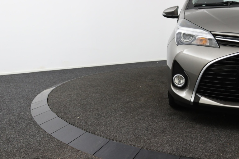 Toyota Yaris - 1.5 Hybrid Trend 34