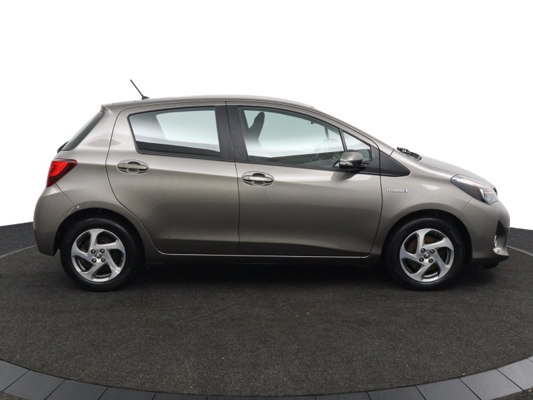 Toyota Yaris - 1.5 Hybrid Trend 6