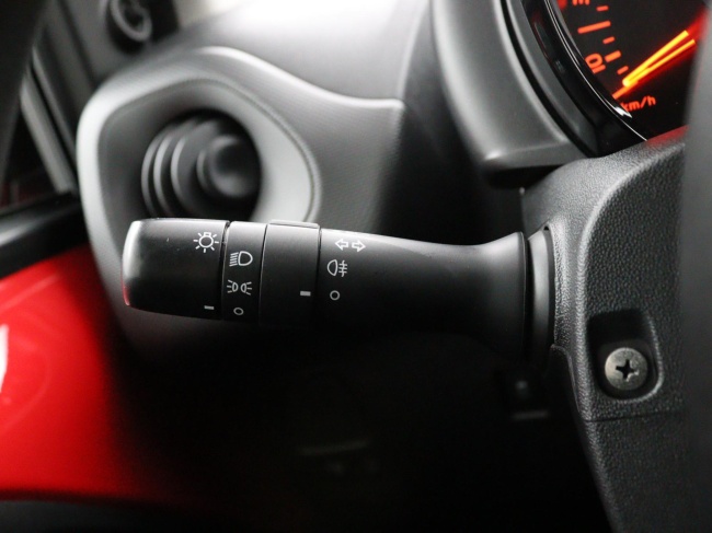 Toyota Aygo - 1.0 VVT-i x-fun